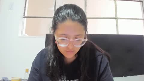 Snapshot of sweetyypeach chatting on 01.31.25 sweetyypeach online show from 01.31.25