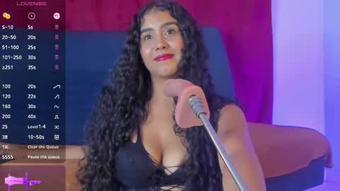 tina 3 online time from 9  to 4  online show from 12.17.25