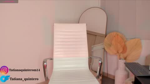 Snapshot of swt_molly chatting on 12.13.24 Molly  online show from 12.13.24