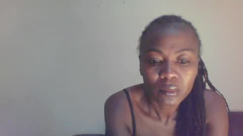 Snapshot of swtebony1 chatting on 01.08.25 ALICIA online show from 01.08.25