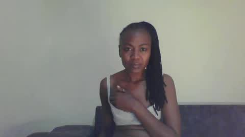 Snapshot of swtebony1 chatting on 02.04.25 ALICIA online show from 02.04.25