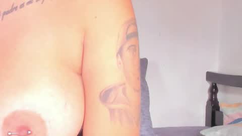 Snapshot of swtt_lilly chatting on 10.30.25 Lilly online show from 10.30.25