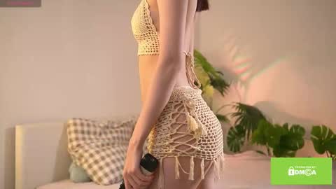 Snapshot of swtty_meivi chatting on 10.11.25 MEI online show from 10.11.25