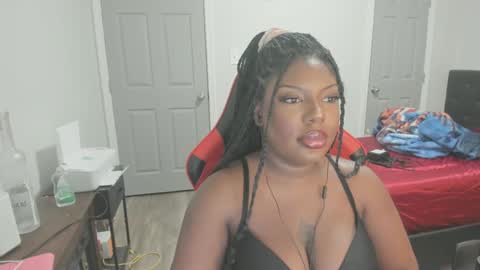 Snapshot of sxamleuy chatting on 10.10.25 sxamleuy online show from 10.10.25