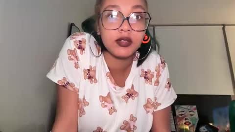 SxckADelilah online show from 11.06.25