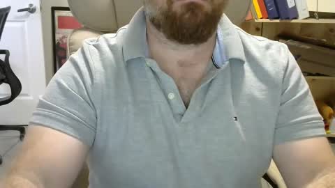 Snapshot of sxydadbod chatting on 09.26.25 sxydadbod online show from 09.26.25