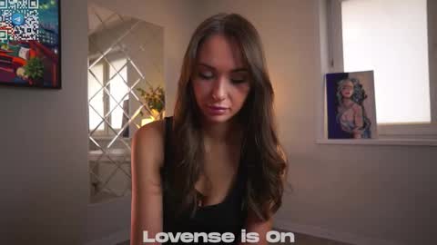 Snapshot of sybleyo chatting on 10.08.25 Sophie online show from 10.08.25