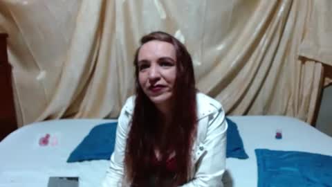 Snapshot of sydney_kane_ chatting on 10.12.25 sydney_kane_ online show from 10.12.25