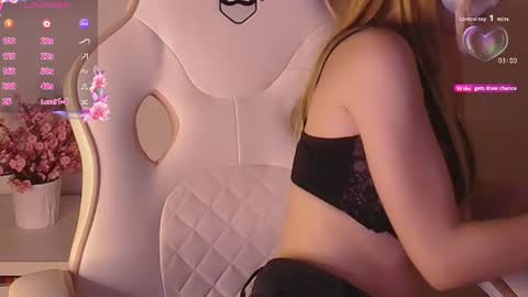 Milena online show from 10.14.25