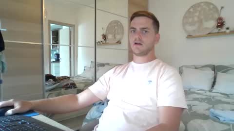 syl092 online show from 09.22.25