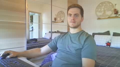 syl092 online show from 10.30.25