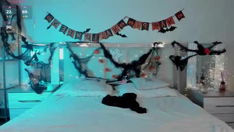 Sylvia online show from 10.19.25