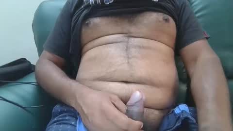 Snapshot of symond_jns chatting on 12.14.25 symond_jns online show from 12.14.25