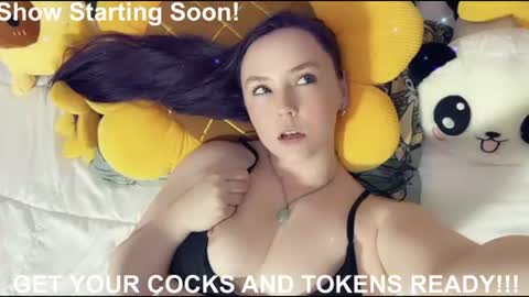 Snapshot of syndica chatting on 06.29.26 Jennah online show from 06.29.26