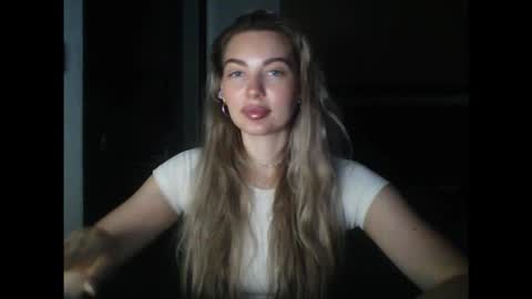 Snapshot of syrami chatting on 02.19.26 syrami online show from 02.19.26