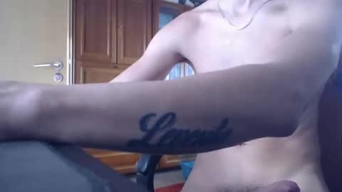 szabijunior online show from 10.29.25