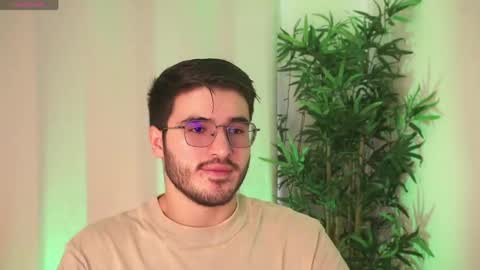 t0ny_wylie online show from 04.13.26