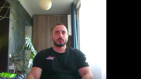Huracane online show from 04.25.26