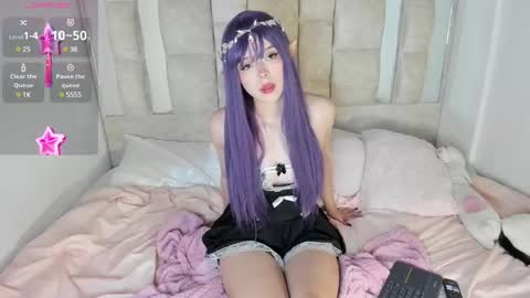 Snapshot of ta_miau chatting on 12.28.24 Nice to meet you I am Mia3 online show from 12.28.24