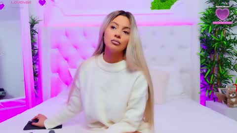 Arianna online show from 12.16.25