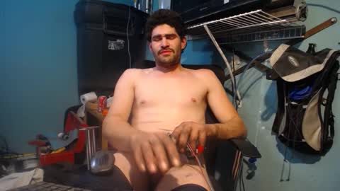 Snapshot of tabmasterx chatting on 02.13.25 tabmasterx online show from 02.13.25