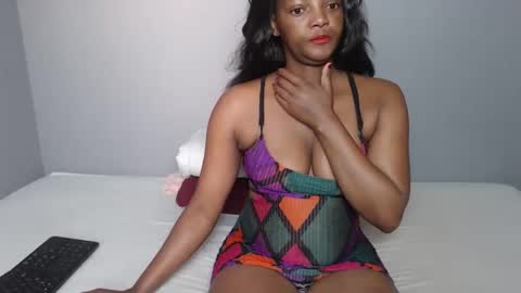 TaciaLove online show from 09.22.25