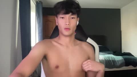 Snapshot of taiob283 chatting on 11.19.25 Ben online show from 11.19.25