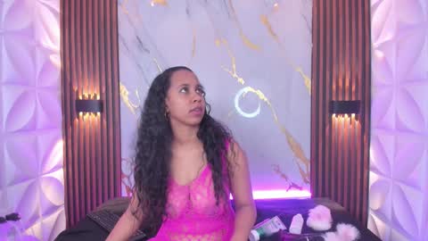 Snapshot of taira_bms chatting on 11.03.25 Samantha online show from 11.03.25