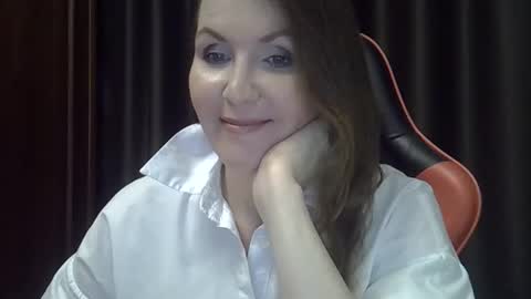 Snapshot of taisialucky77 chatting on 10.20.25 taisialucky77 online show from 10.20.25