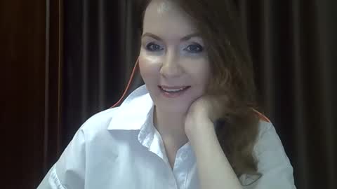 Snapshot of taisialucky77 chatting on 10.25.25 taisialucky77 online show from 10.25.25