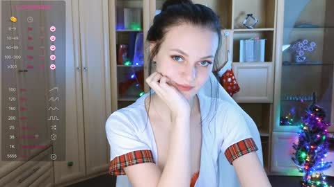 Snapshot of taissia_sweet chatting on 12.11.24 Im Taya  online show from 12.11.24