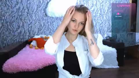 Snapshot of taissia_sweet chatting on 09.29.25 Im Taya  online show from 09.29.25