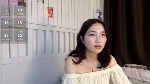 Soo Ying online show from 09.08.25