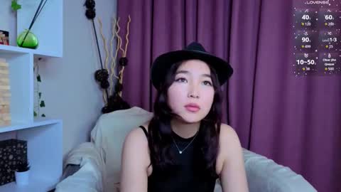Soo Ying online show from 11.14.25