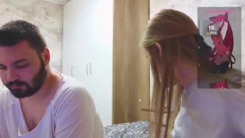 Snapshot of taiti_fox_cub chatting on 10.12.25 taiti_fox_cub online show from 10.12.25