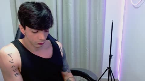 Snapshot of takeru___ chatting on 09.27.25 takeru___ online show from 09.27.25