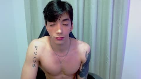 Snapshot of takeru___ chatting on 10.06.25 takeru___ online show from 10.06.25