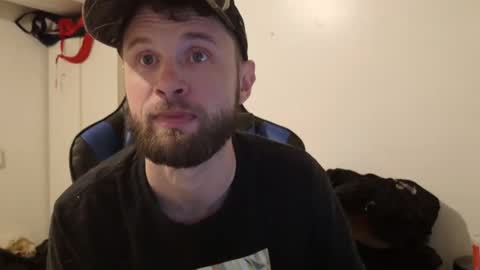 Snapshot of talenjames chatting on 11.05.25 Talen James online show from 11.05.25