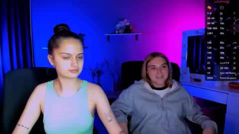 Snapshot of talia_seduce chatting on 09.18.25 talia_seduce online show from 09.18.25