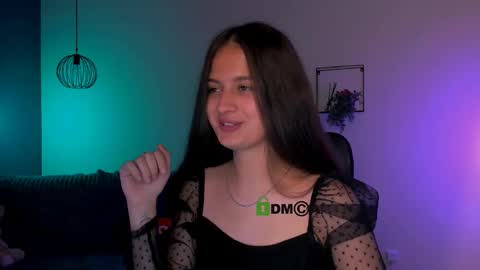 Snapshot of talia_seduce chatting on 09.23.25 talia_seduce online show from 09.23.25