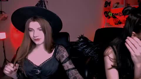 Snapshot of talia_seduce chatting on 10.22.25 talia_seduce online show from 10.22.25