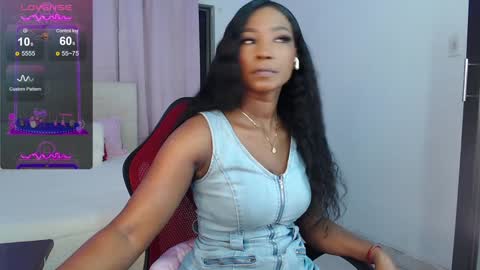 Snapshot of talianamoreno chatting on 12.12.24 taliana modelo independiente online show from 12.12.24