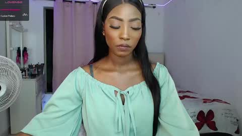 Snapshot of talianamoreno chatting on 02.18.25 taliana modelo independiente online show from 02.18.25
