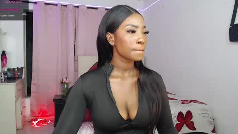 Snapshot of talianamoreno chatting on 02.19.25 taliana modelo independiente online show from 02.19.25