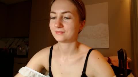  Kira  online show from 01.14.25