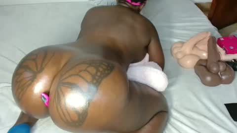 butterflyass online show from 03.18.26