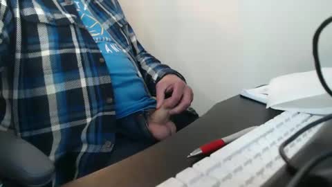 Snapshot of tallguysfbay chatting on 03.11.25 tallguysfbay online show from 03.11.25