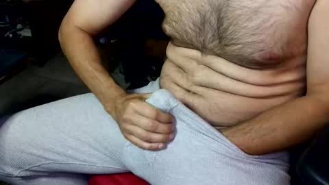 Snapshot of talltannhandsome chatting on 03.23.26 talltannhandsome online show from 03.23.26