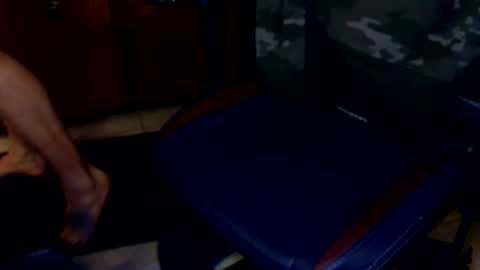 Snapshot of talltannhandsome chatting on 04.09.26 talltannhandsome online show from 04.09.26