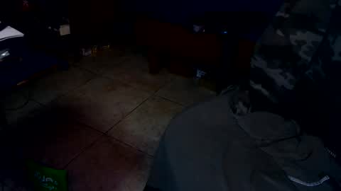 Snapshot of talltannhandsome chatting on 04.12.26 talltannhandsome online show from 04.12.26